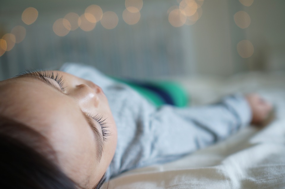Comment aider votre enfant au sommeil agité