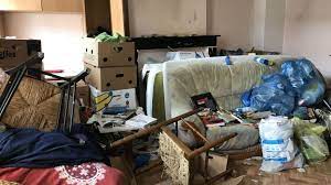 Les formalités pour déclarer un logement souffrant de Diogène