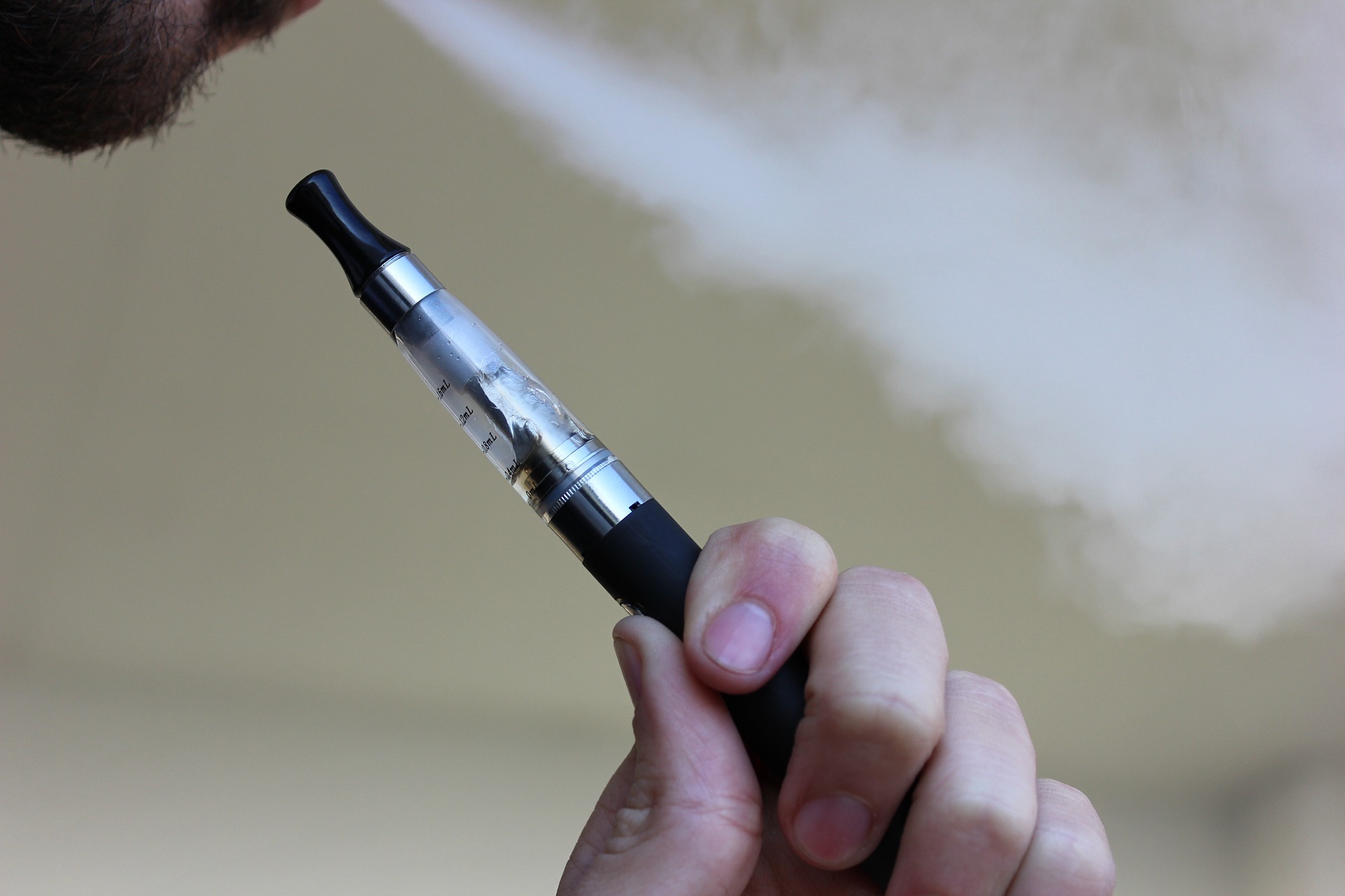 Initiation au vapotage : qu’est-ce qu’une e-cigarette